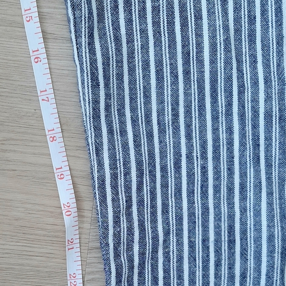 Laundry by Shelli Segal Striped Linen Blend Pants - Picture 5 of 10